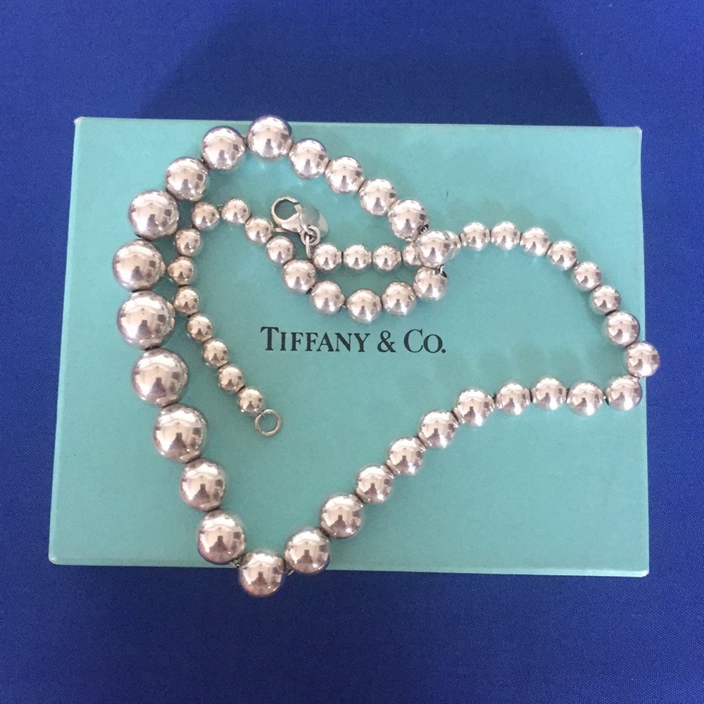 Tiffany Sterling Silver Bead Graduated Necklace. - Picture 2 of 10